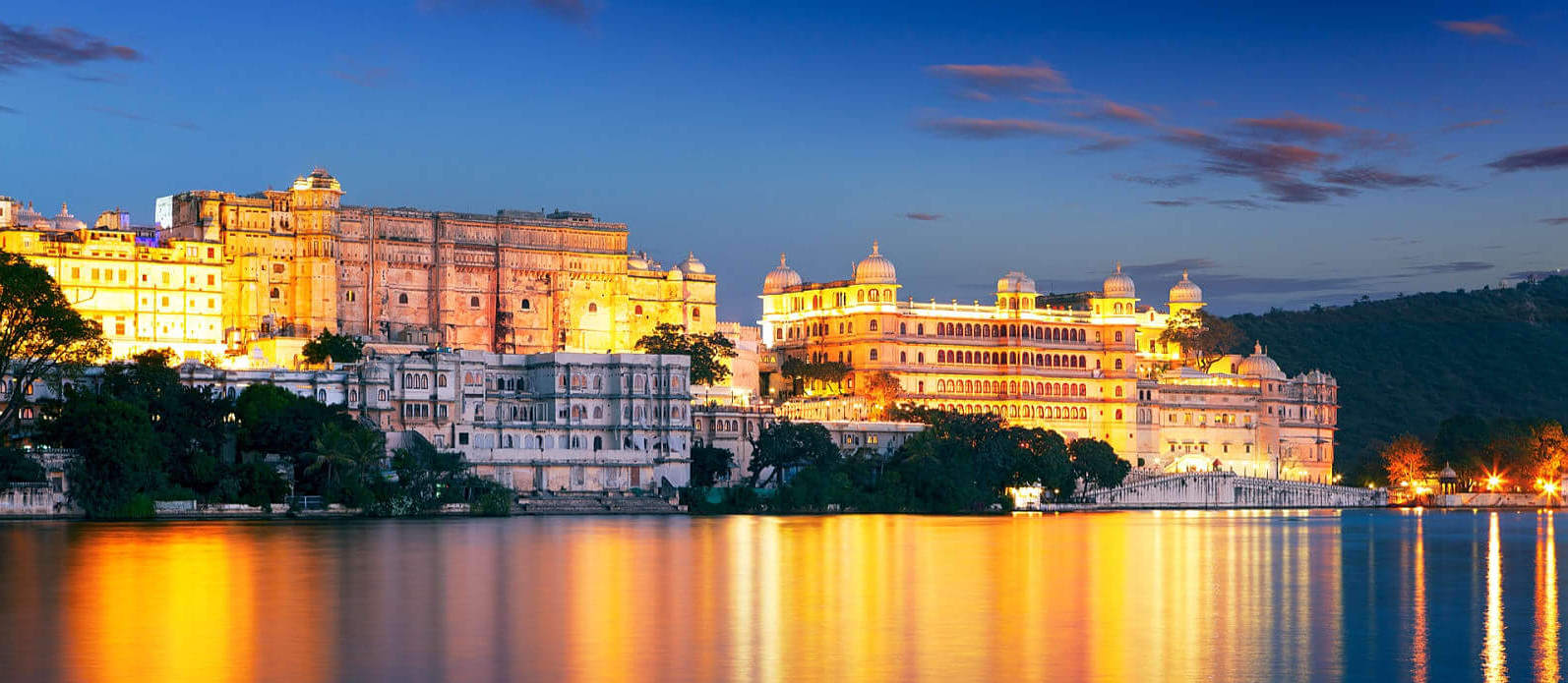 Udaipur Tour Packages with Travel Guide...